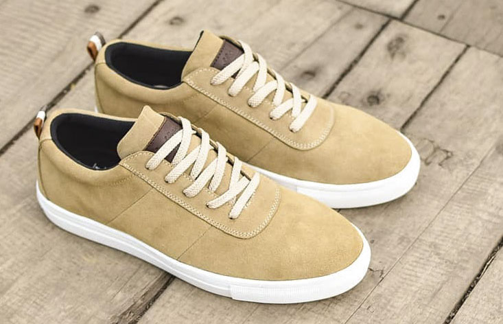 Ingin mendapatkan model sepatu laki-laki terbaik tentunya harus disesuaikan dengan jenis sepatu yang diinginkan. Pasalnya jenis sepatu lelaki itu sendiri terbilang baragam. 